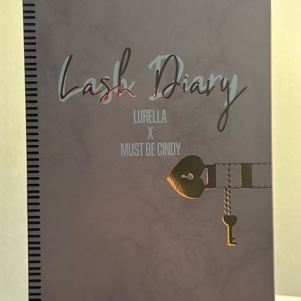 Lash Diary Kit‎